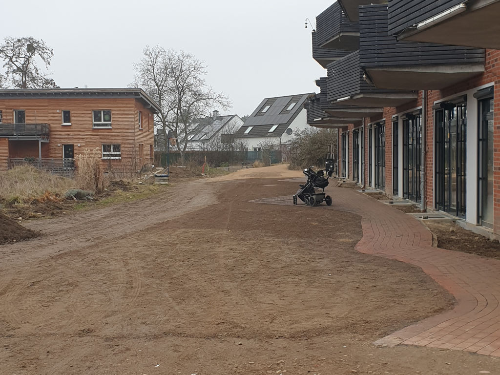 20260126_Weg vor Bauteil 1